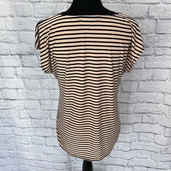 Belah & Codey women M scoopneck stripe top w/decorative shoulder buttons - Picture 8 of 12